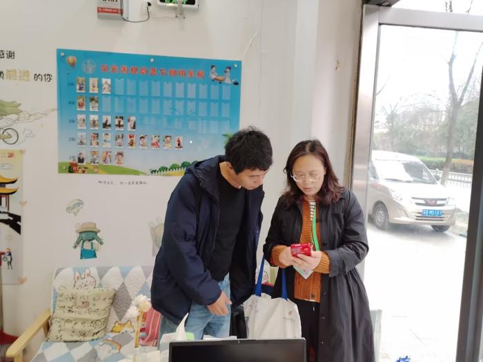 https://lzsyxx.wxlxjy.com/contents/sitefiles2065/10328353/images/49269217.jpg